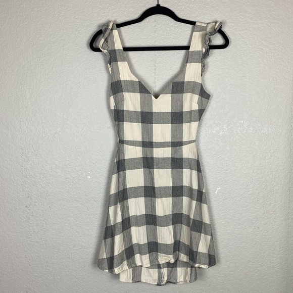 Native Youth grid pattern tie back dress - Picture 2 of 8